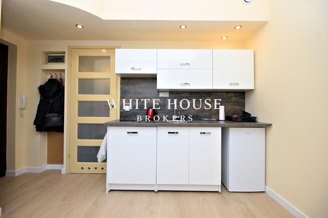 Przytulna kawalerka z garderobą, po remoncie!