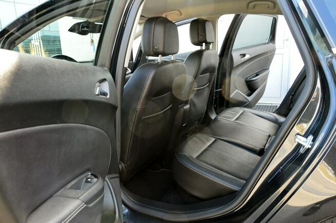 Opel Astra Sedan 1,4 Turbo 140Km Xenon Ledy Navi Skóra Grzana Full Opcja