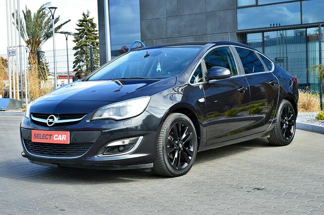 Opel Astra Sedan 1,4 Turbo 140Km Xenon Ledy Navi Skóra Grzana Full Opcja
