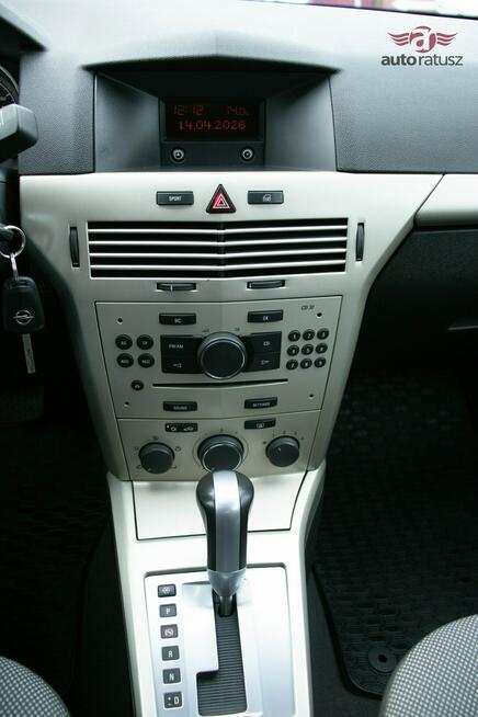 Opel Astra * R E Z E R W A C J A *