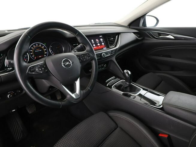 Opel Insignia Grand Sport full LED klima auto grzane fotele kamera i czujniki parkowania