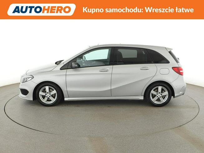 Mercedes B 180 Automat full LED skóra/alcantara navi grzane fotele kamera i czujniki