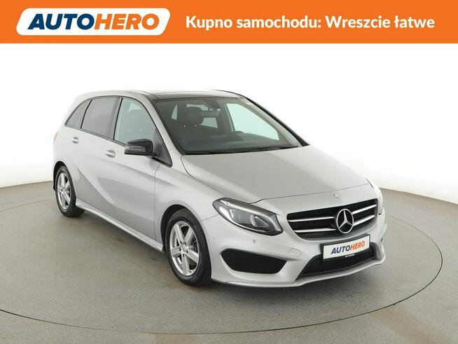 Mercedes B 180 Automat full LED skóra/alcantara navi grzane fotele kamera i czujniki