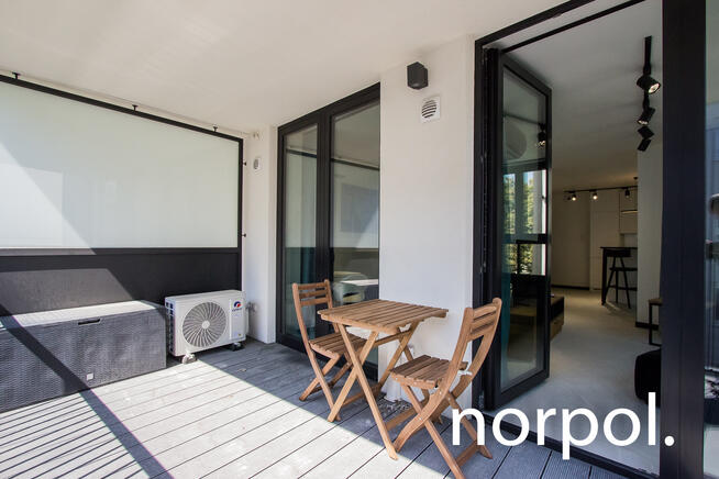 Nowoczesne mieszkanie z przestronnym balkonem / modern apartment