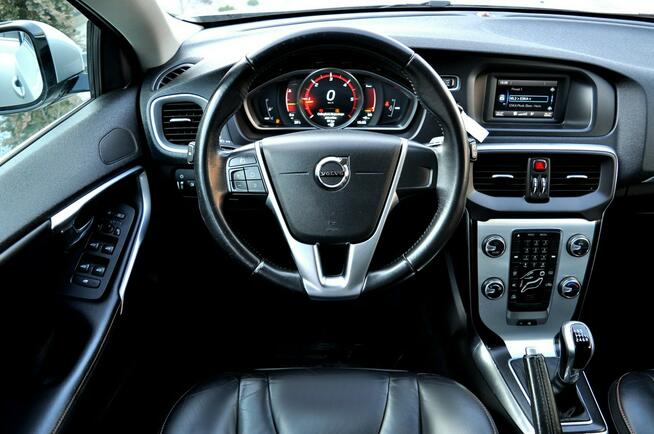 Volvo V40 LiFT Full Led Ocean Race Ledy Digital Skóra Klimatronik City Full