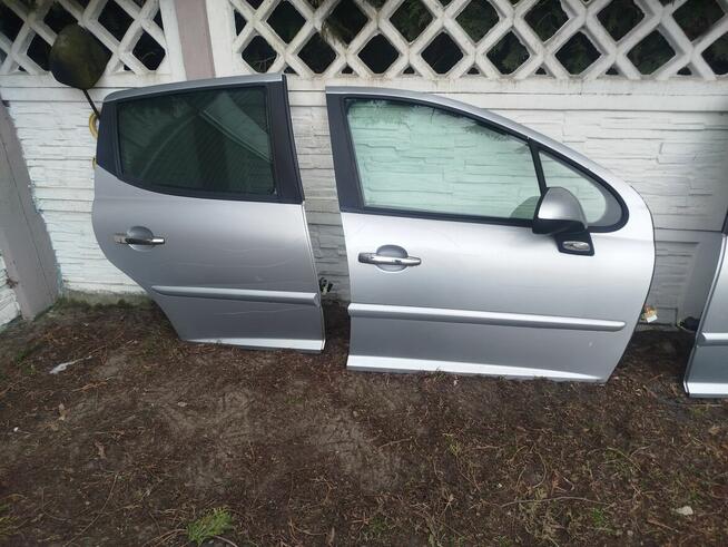 Auto przeznaczone na cześć kolor Ezrc