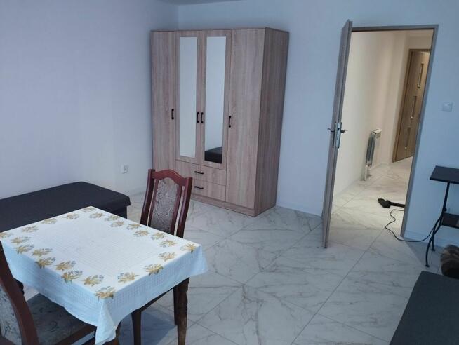 Na wynajem dwa mieszkania po 60 m2 w domu w Żyrardowie