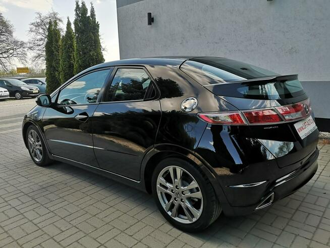 Honda Civic 1.8 I-VTEC 140KM Klimatronic Tempomat Isofix Parktronic Alu Gwarancja