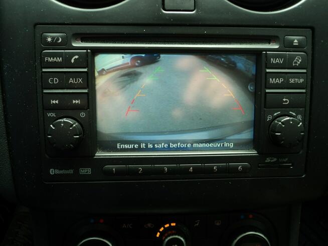 sprzedam ładnego NISSANA QASHQAIA 1.6B 110 KM