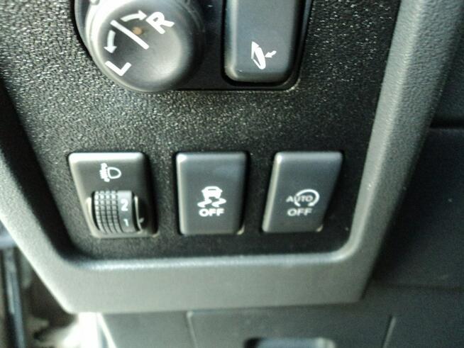 sprzedam ładnego NISSANA QASHQAIA 1.6B 110 KM