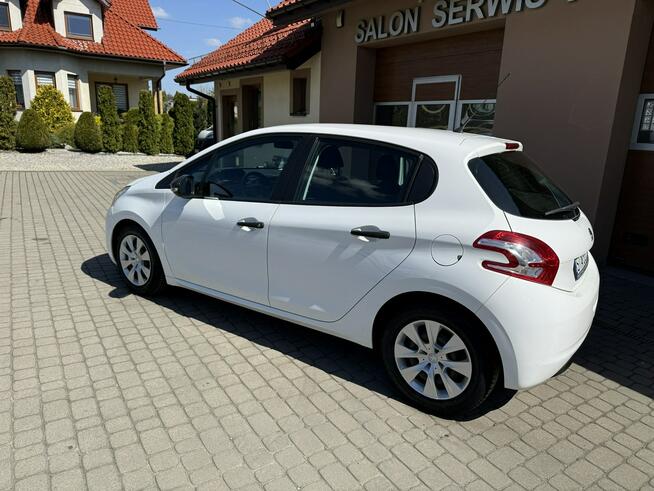 Peugeot 208 1,4 HDi 68KM Klimatyzacja Opony lato+zima
