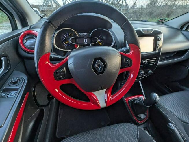 Renault Clio Intens model 2016 stary silnik 1.2 74 KM