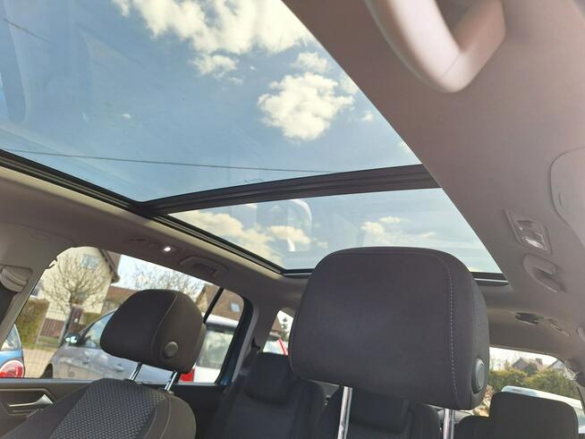 Volkswagen Touran Klimatronik Ksenon Nawigacja Ledy Parktronik Serwisowany Bezwypadkowy