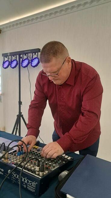 Śpiewający DJ-DJ Słowik z Leborka-Impreza inna niż wszystkie