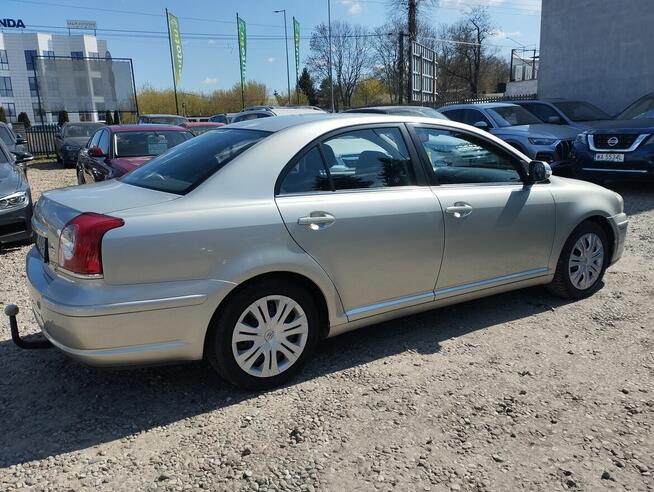 Toyota Avensis 2.0d4d 126kM Navi Hak Długie Opłaty