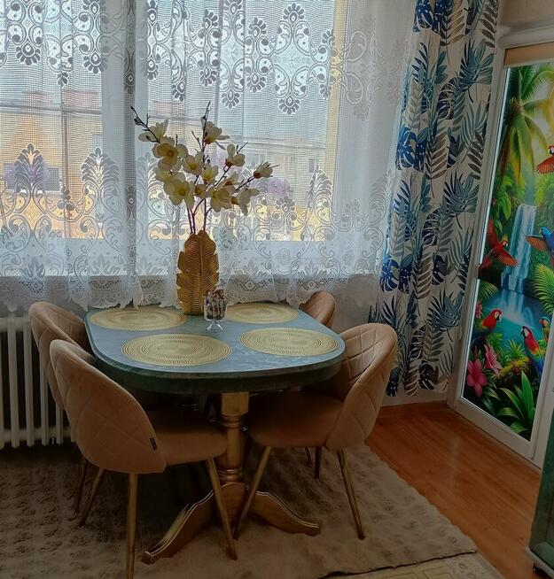 Sprzedam 2 pokoje 4p. z całym wyposażeniem