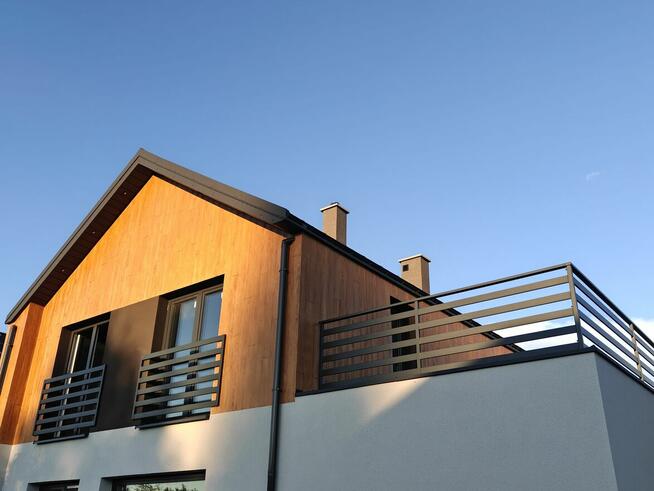 Nowoczesne balustrady, bramy, ogrodzenia malowane i nierdzewn