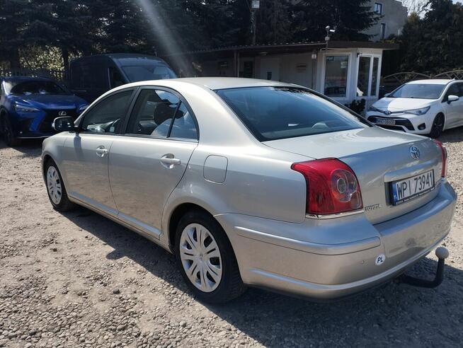 Toyota Avensis 2.0d4d 126kM Navi Hak Długie Opłaty