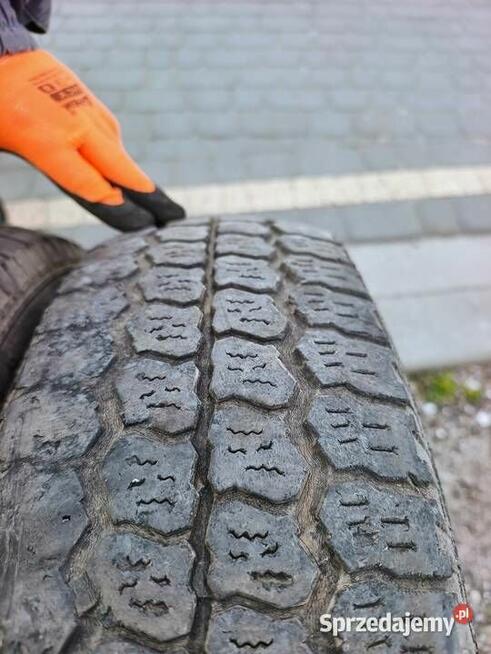 Opony 205/75 R16 C 113/111R 2 sztuki