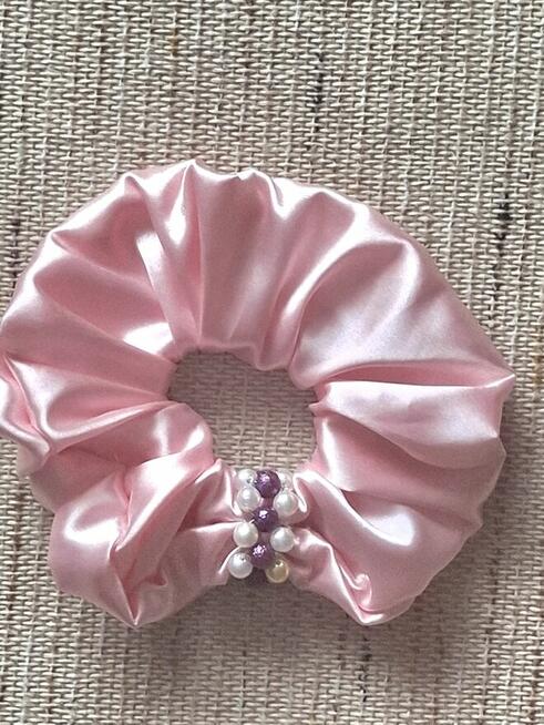 Ozdoby na włosy- gumki z materiałów