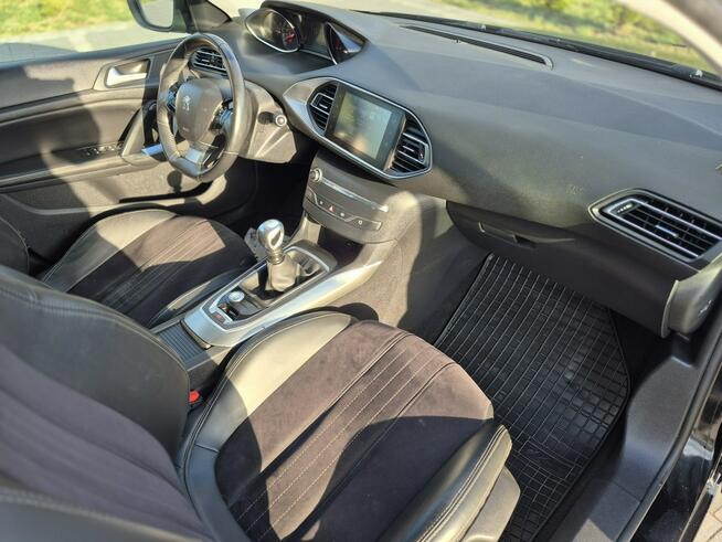 Peugeot 308 1.6 hdi full led kamera alcantara navi bezwypadkowy