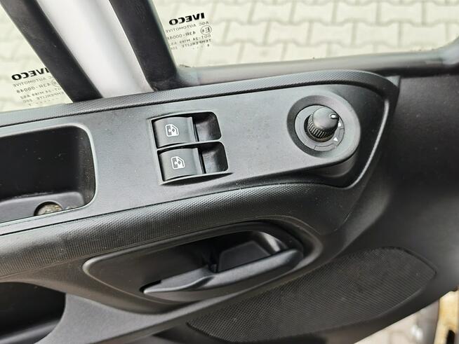 Iveco Daily VI 35-160 2.3 V4 156KM Eu6 Kontener +Bliźniaki +Winda -VAT 23% Brutto