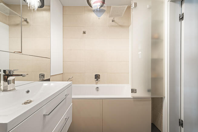 NOWOCZESNE 2 POKOJOWE BLISKO WOLA PARK