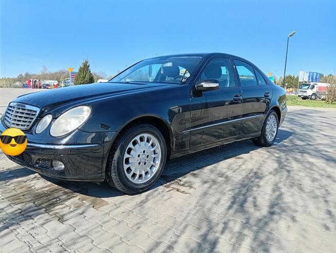 Mercedes W 211 E