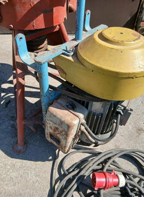 Sprzedam śrutownik Bąk