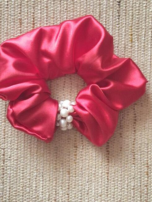 Ozdoby na włosy- gumki z materiałów