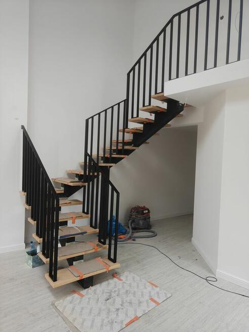 Nowoczesne balustrady, bramy, ogrodzenia malowane i nierdzewn