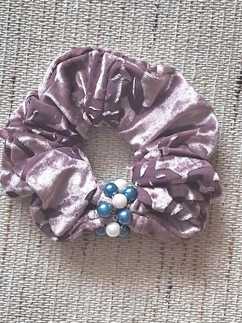 Ozdoby na włosy- gumki z materiałów