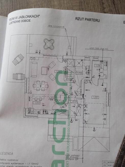 Sprzedam dom z garażem