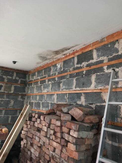 Sprzedam Dom do remontu z ogródkiem i dobudowanym garażem