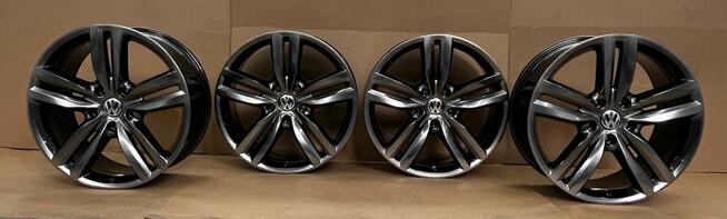 VW Touareg gen. I, II, II FL 9Jx20 ET57 5x130 7P6601025E