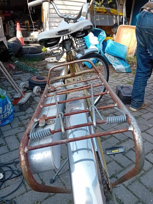 skuter uszkodzony brak kluczyka i bateria do wymiany