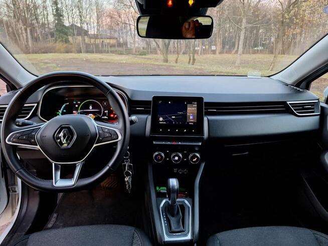 renault clio hybryda moc 1600 mały przebieg