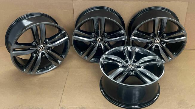 VW Touareg gen. I, II, II FL 9Jx20 ET57 5x130 7P6601025E