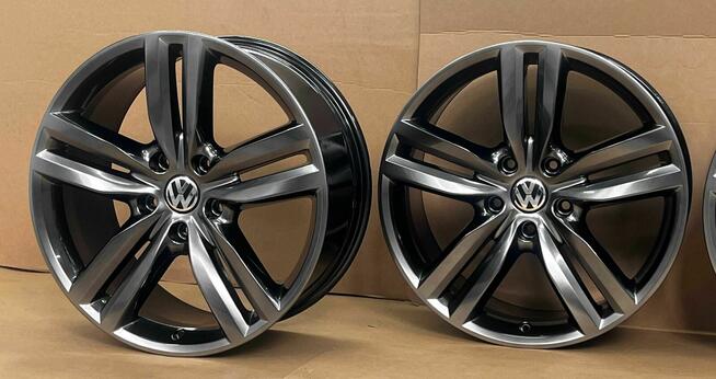 VW Touareg gen. I, II, II FL 9Jx20 ET57 5x130 7P6601025E