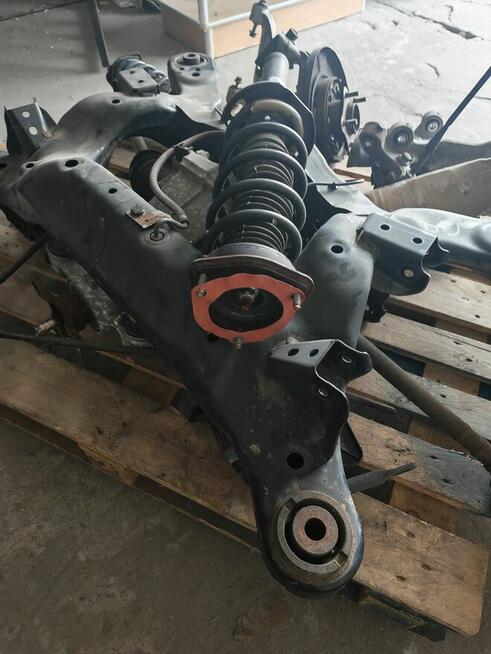 Sprzedam dyferencjał zawieszenie Zwrotnice do Infinity Q 50