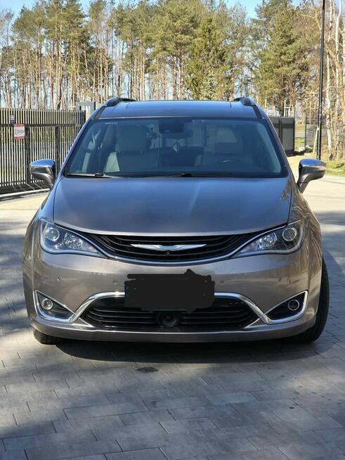 CHRYSLER PACIFICA Hybryda Plug In - dach panoramiczny