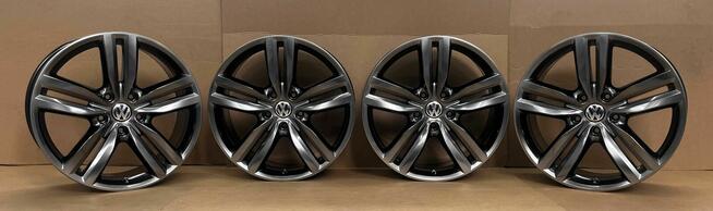 VW Touareg gen. I, II, II FL 9Jx20 ET57 5x130 7P6601025E