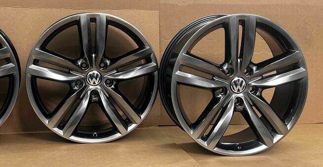 VW Touareg gen. I, II, II FL 9Jx20 ET57 5x130 7P6601025E