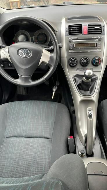 Toyota Auris 1.6 Luna