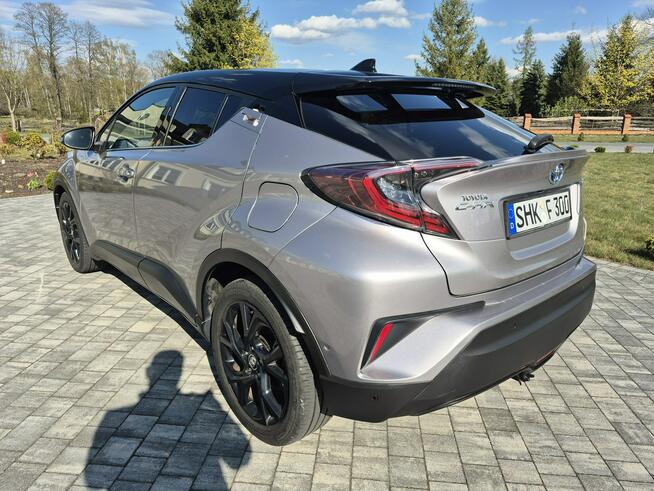 Toyota C-HR 1.8 hybryd Business Edition climatronic kamera grzane fotele