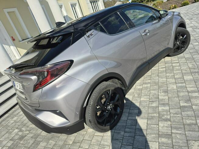 Toyota C-HR 1.8 hybryd Business Edition climatronic kamera grzane fotele