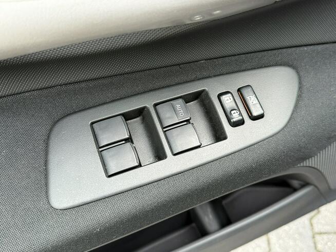 Toyota Auris 1,4D4D 90KM Premium/Klimatyzacja/Parktronic/Serwis