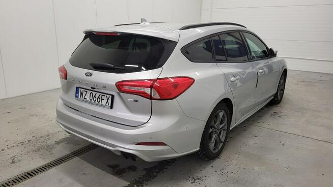 Ford Focus 1.0 EcoBoost mHEV ST-Line X Kombi