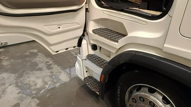 Scania R460 Super E6 18.0t 4x2 NA Highline