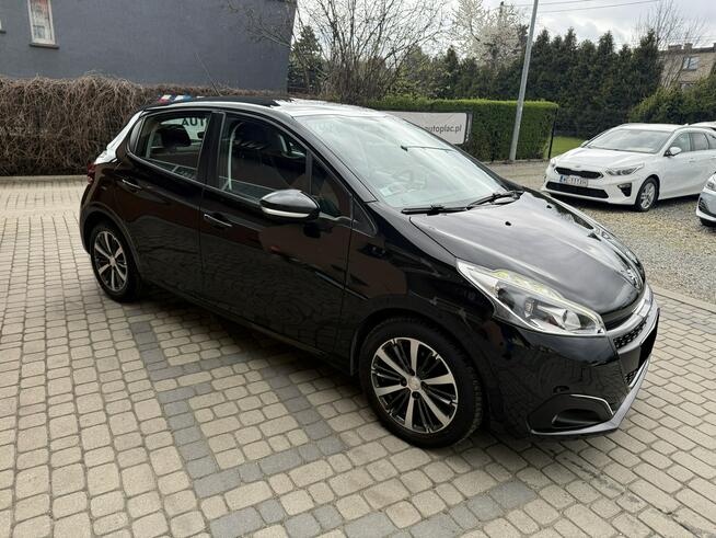 Peugeot 208 1,2 82KM Klimatronik Navi Kamera CarPlay